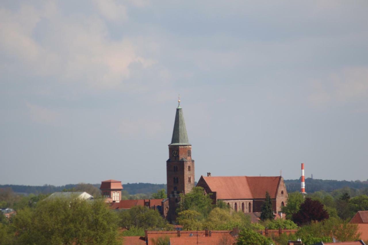 Altstadt Ferienwohnung Бранденбург Экстерьер фото